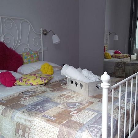 Afrodite Suites Deluxe 아그로폴리 외부 사진