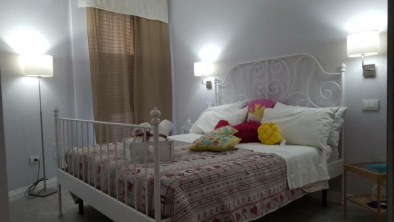 Afrodite Suites Deluxe 아그로폴리 외부 사진