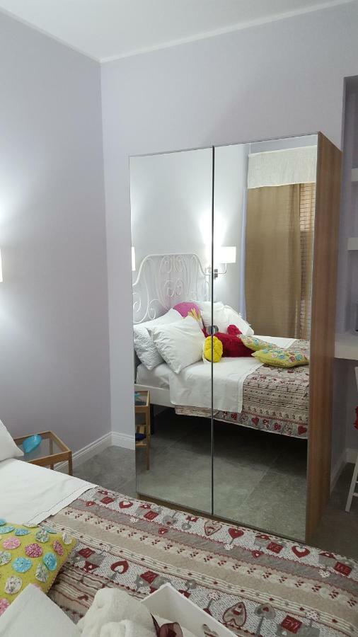 Afrodite Suites Deluxe 아그로폴리 외부 사진
