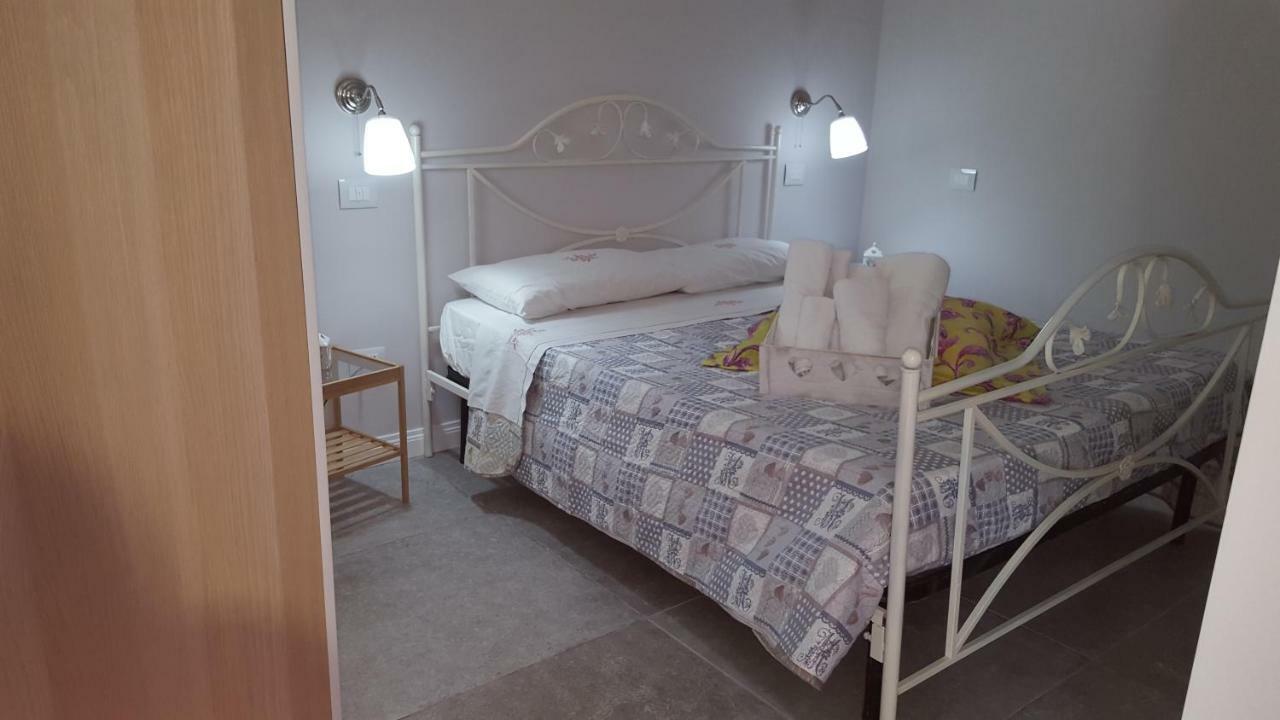 Afrodite Suites Deluxe 아그로폴리 외부 사진